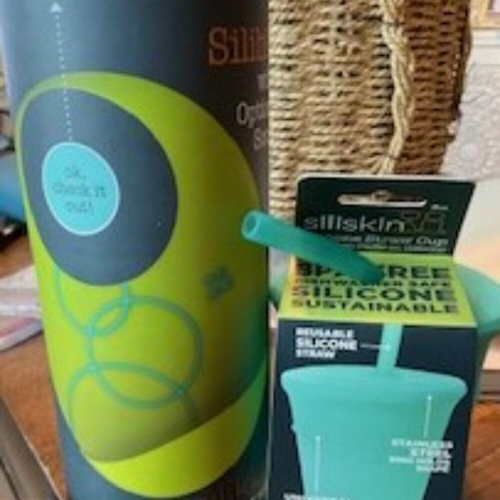 goSili resuable silicone bib and sippy cup bundle